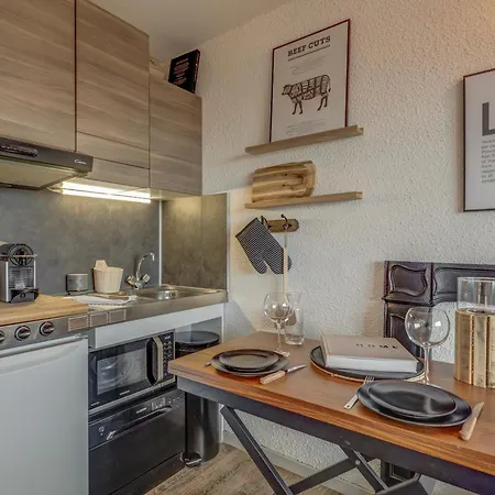 La Maison Des Bois - Avec Parking Prive